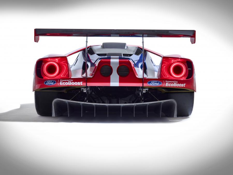  Ford GT Race Car 2016 года  (фото 27 из 46)